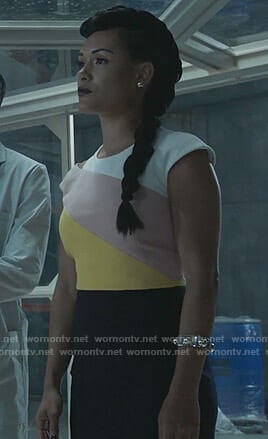 Reeva’s colorblock cutout dress on The Gifted