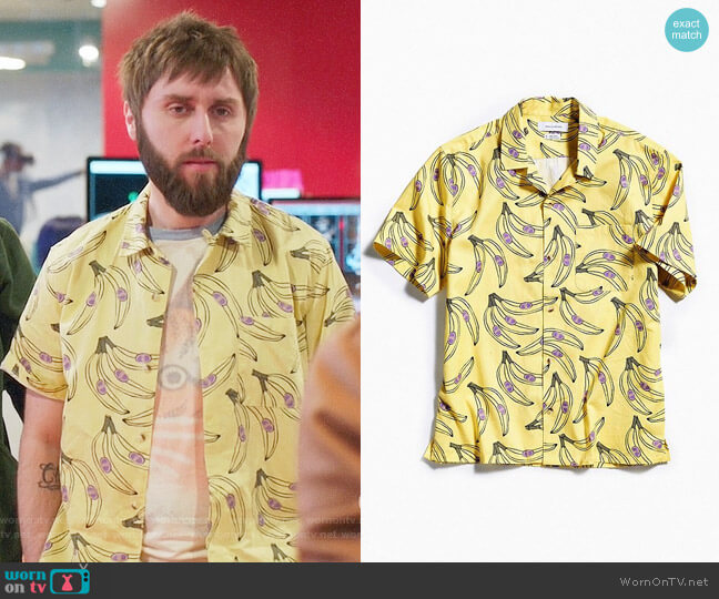 Urban Outfitters UO Banana Short Sleeve Button-Down Shirt worn by Chewey (James Buckley) on I Feel Bad