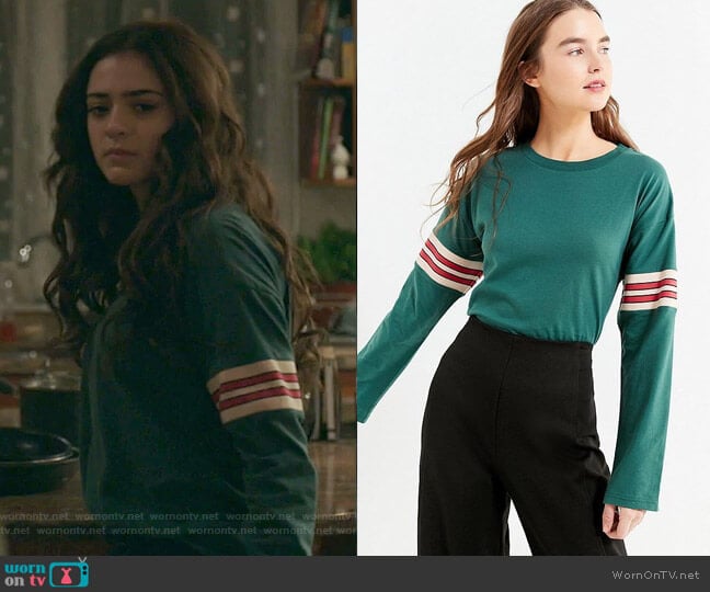 Urban Outfitters Tipped Striped Long Sleeve Tee worn by Olive Stone (Luna Blaise) on Manifest