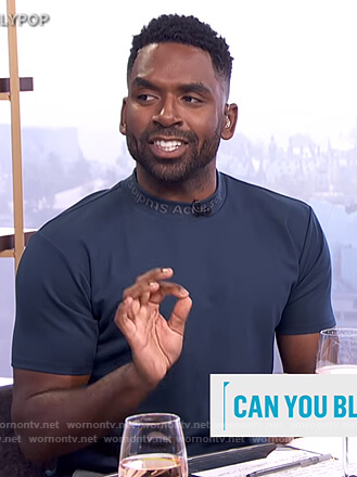 Justin’s blue Acne Studios logo t-shirt on E! News Daily Pop