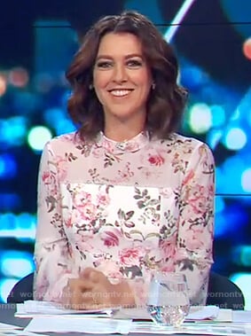 Gorgi’s floral bell sleeve dress on The Project