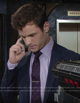 Kyle’s pink and purple floral tie on The Young and the Restless