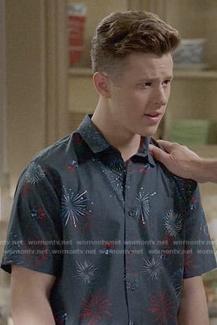 Luke’s 4th July fireworks shirt on Modern Family