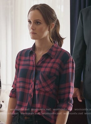 Angie’s pink and blue plaid shirt on Single Parents