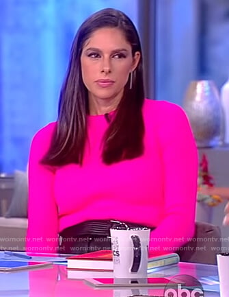 Abby’s pink ribbed top on The View