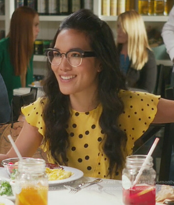 Doris’s yellow polka dot top on American Housewife