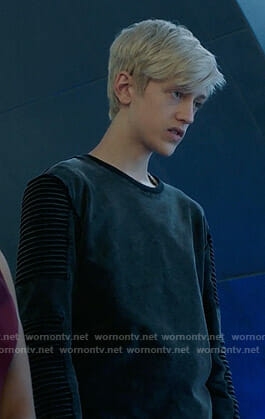 Andy’s black ribbed sleeve sweatshirt on The Gifted