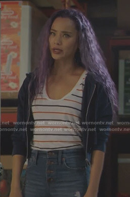 Clarice’s white striped tee on The Gifted