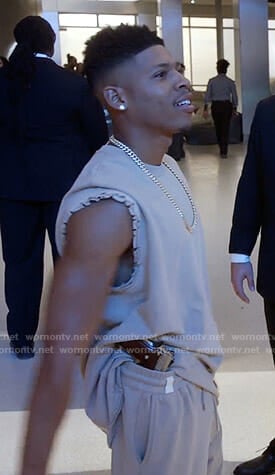 Hakeem’s beige sleeveless sweatshirt and shorts on Empire