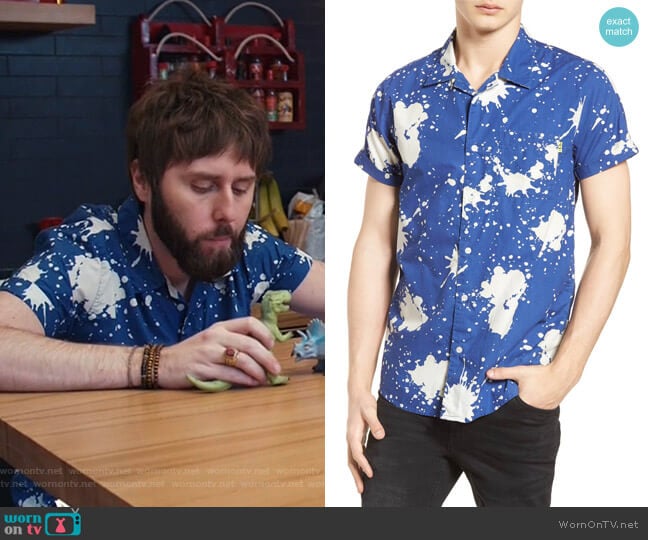 Scotch & Soda Amsterdams Blauw Allover Print Camp Shirt worn by Chewey (James Buckley) on I Feel Bad