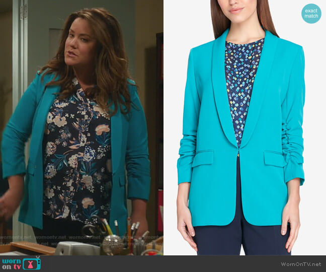 Tahari ASL Kiss-Front Blazer worn by Katie Otto (Katy Mixon) on American Housewife
