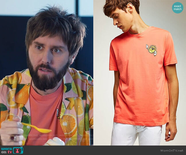 Topman Sun T-Shirt worn by Chewey (James Buckley) on I Feel Bad