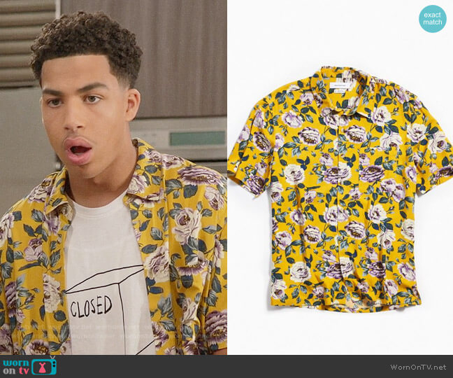 Urban Outfitters Wandering Rose Rayon Short Sleeve Button-Down Shirt worn by Andre Johnson Jr (Marcus Scribner) on Black-ish