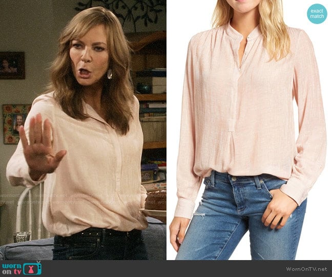 AG Audryn Crinkle Top worn by Bonnie Plunkett (Allison Janney) on Mom