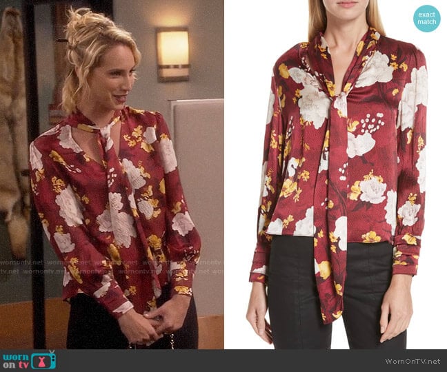 Alice + Olivia Crogan Blouse worn by Mandy Baxter (Molly McCook) on Last Man Standing