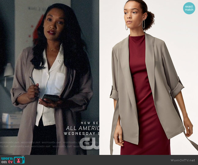 Babaton Kahlo Robe Mid in Modern Taupe worn by Iris West (Candice Patton) on The Flash