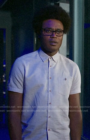 Curtis’s textured short sleeve shirt on Arrow