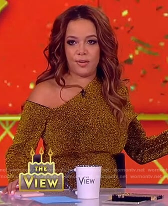 Sunny’s gold metallic dress on The View
