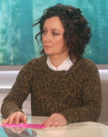 Sara’s leopard print sweatshirt on The Talk