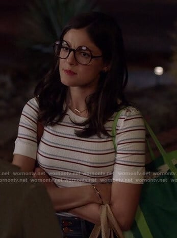 Lisa’s white striped ribbed top on Splitting Up Together
