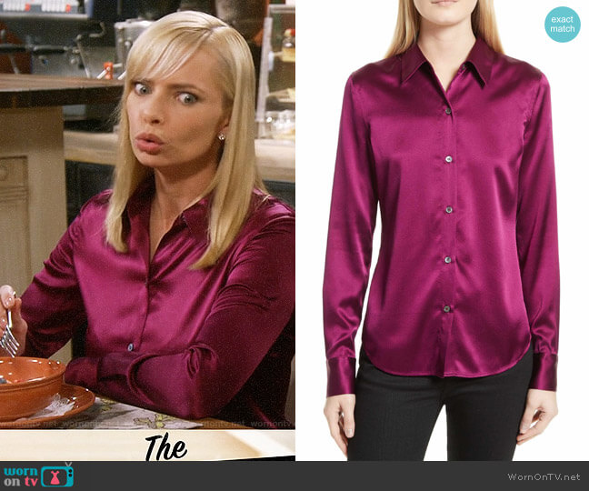 Theory Perfect Fitted Stretch Satin Shirt in Electric Pink worn by Jill Kendall (Jaime Pressly) on Mom