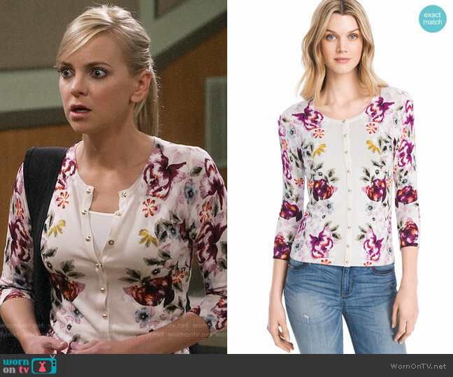 White House Black Market Floral Print Cardigan worn by Christy Plunkett (Anna Faris) on Mom