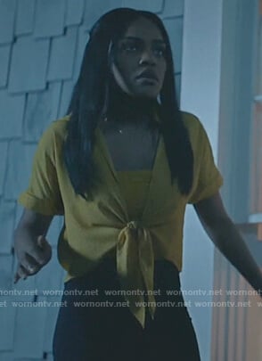 Jennifer’s yellow dotted tie front top on Black Lightning