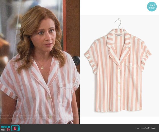 Madewell Oxford Bedtime Pajama Top worn by Lena (Jenna Fischer) on Splitting Up Together