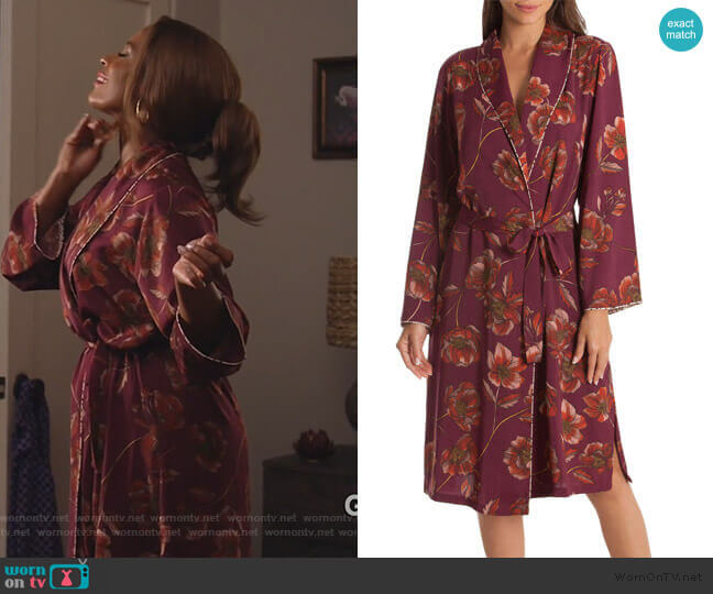 Midnight Bakery Austin Floral Robe worn by Poppy (Kimrie Lewis) on Single Parents