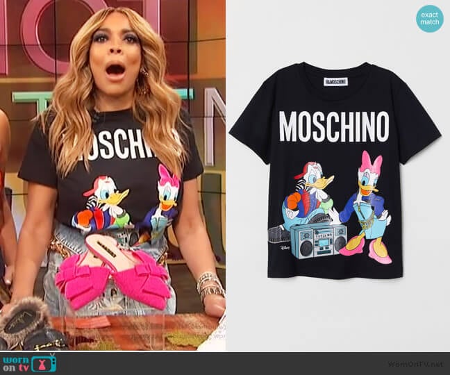 H&M T-shirt with Printed Design worn by Wendy Williams on The Wendy Williams Show