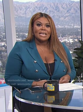 Nina’s blue double breasted blazer on E! News Daily Pop
