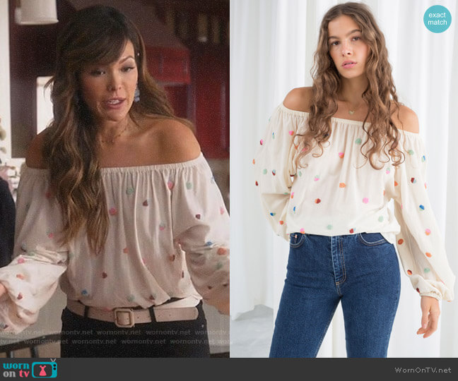 & Other Stories Billowy Blouse worn by Camille (Lindsay Price) on Splitting Up Together