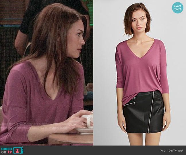 One Eleven V-Neck London Tee worn by Elizabeth Webber (Rebecca Herbst) on General Hospital
