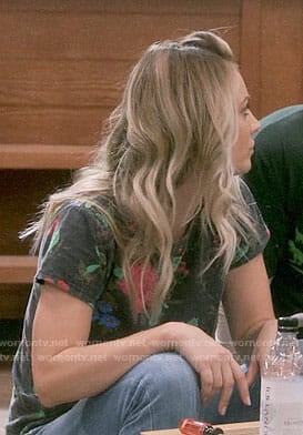 Penny’s floral tee on The Big Bang Theory