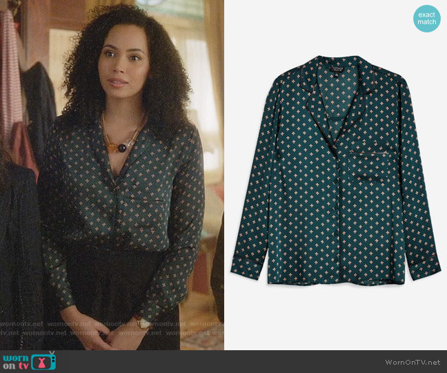 Topshop Geometric Print Pyjama Shirt worn by Macy Vaughn (Madeleine Mantock) on Charmed