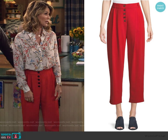 ALC Russel Cropped Button-Fly Crepe Pants worn by Rebecca Katsopolis (Lori Loughlin) on Fuller House