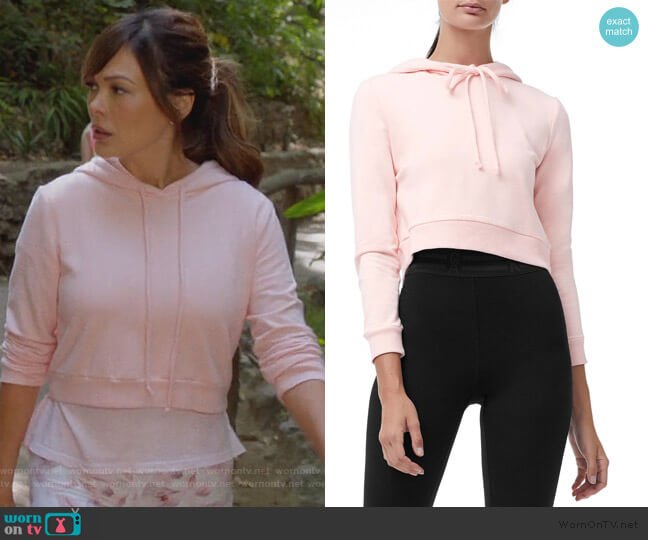 Good American Crop Hoodie worn by Camille (Lindsay Price) on Splitting Up Together