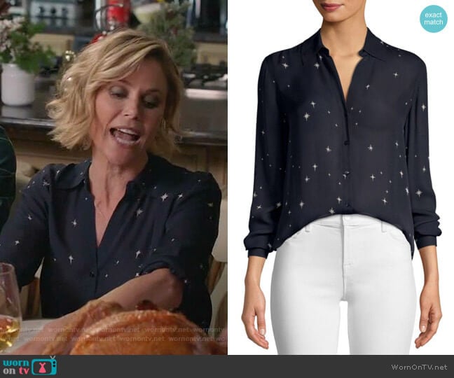 L'Agence Nina Blouse worn by Claire Dunphy (Julie Bowen) on Modern Family