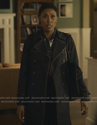 Lynn’s navy piping trench coat on Black Lightning