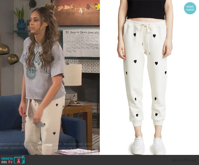 The Great The Cropped Sweatpants worn by Claire (Amber Stevens West) on Happy Together