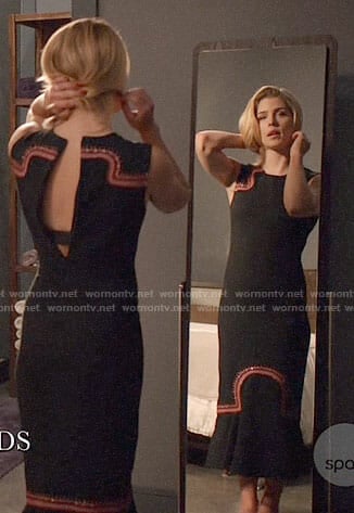 Felicity’s black embroidered midi dress on Arrow