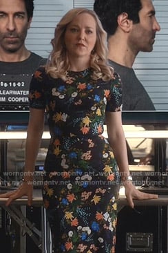 Marissa’s floral short sleeved dress on Bull
