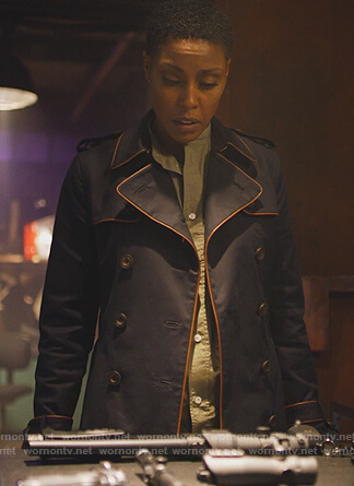 Lynn’s navy piping trench coat on Black Lightning