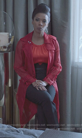 Catherine’s red sheer trench coat on Marvel’s Runaways