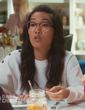 Doris’s white button shoulder sweater on American Housewife