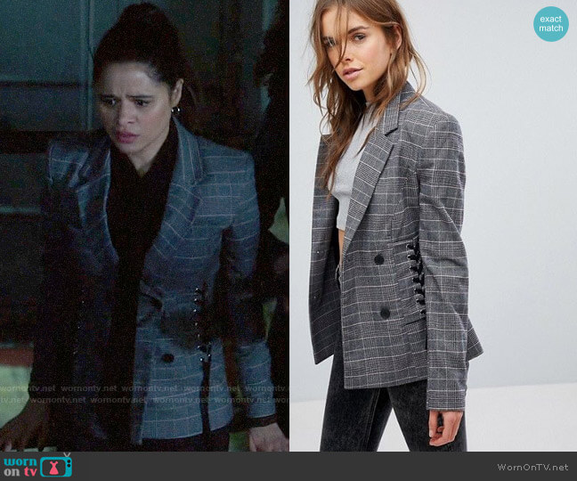 Bershka Check Lace Up Blazer worn by Mel Vera (Melonie Diaz) on Charmed