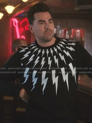 David’s black lightning bolt print sweatshirt on Schitt’s Creek