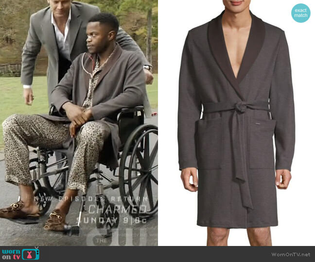 Hanro Lewin Shawl Collar Robe worn by Jeff Colby (Sam Adegoke) on Dynasty