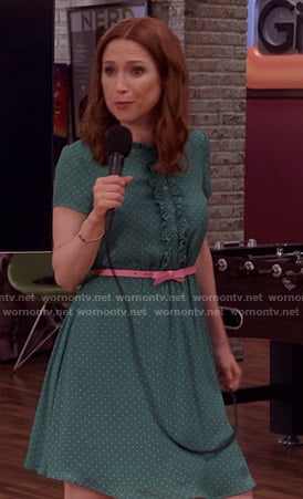Kimmy’s green polka dot dress on Unbreakable Kimmy Schmidt