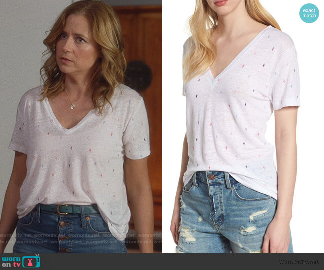 Rails Cara Cactus Print V-Neck Tee worn by Lena (Jenna Fischer) on Splitting Up Together